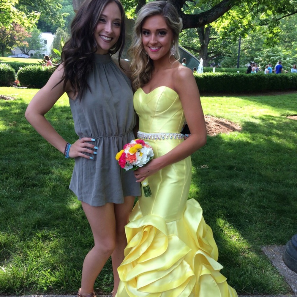 Yellow Rachel Allan couture gown size 0